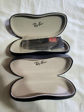 Ray-Ban Black Sunglasses Cases with Branded Cloth
